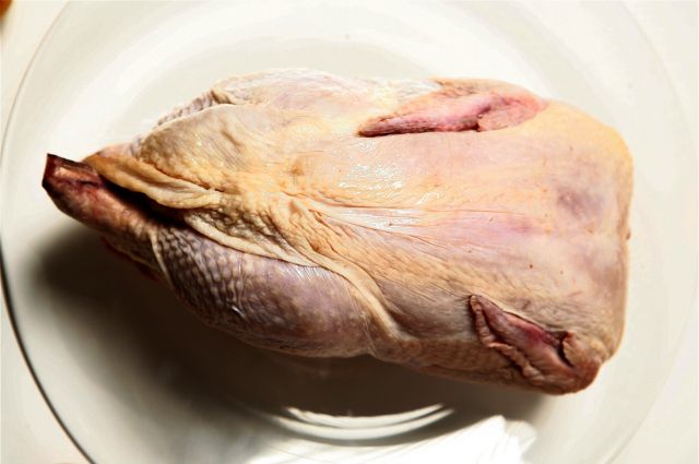 Птицефабрики «Иртышская» уже 70 лет поставляет к столу омичей свежую куриную продукцию.