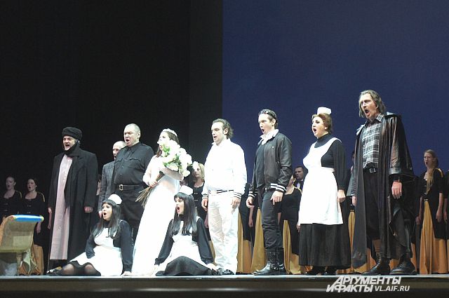 «Иоланта» на сцене Приморского театра оперы и балета.