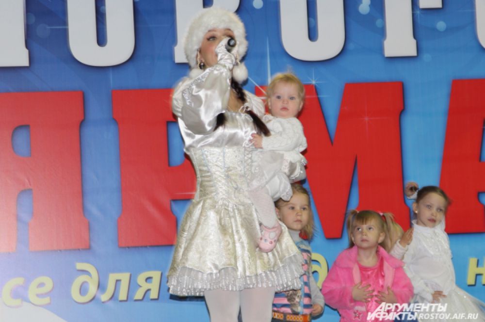 Юлия Девятова со своей дочкой Матроной танцевали со зрителями - главный момент соревнований, сердце судей дрогнуло в этот момент.
