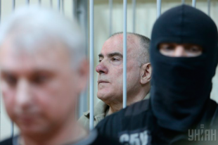 Обвиняемый в убийстве генерал Пукач