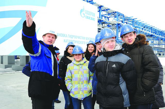 Выпускники омских вузов получат возможность работать на нефтезаводе.
