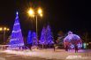На площади Советов, где стоит главная ель Ростова-на-Дону. будут продавать новогодние сувениры, выпечку и глинтвейн.