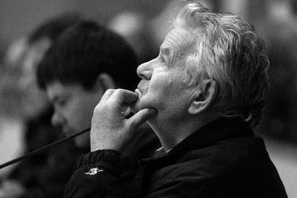 8 июля 2014 года не стало спортивного диктора Валентина Валентинова. Официальный «голос» стадиона «Лужники» умер на 78-м году жизни. Последние несколько лет он боролся с последствиями перенесённых инсульта и инфаркта.