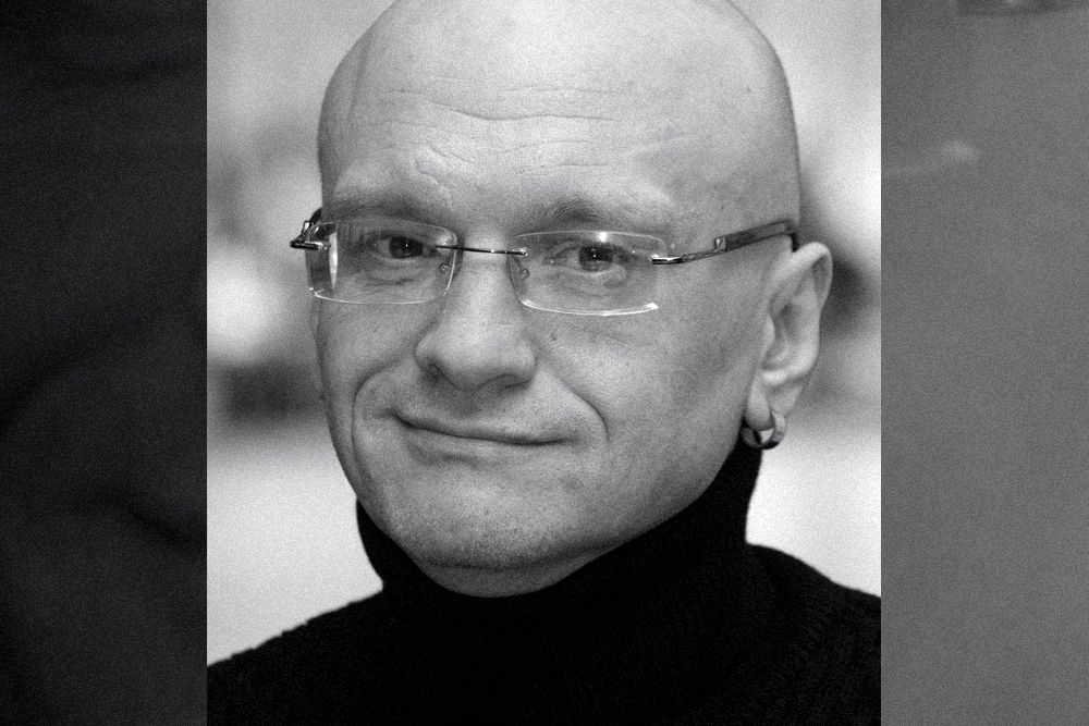 Фильмография Алексея Девотченко насчитывает больше трех десятков фильмов. Российскому зрителю он запомнился яркими и харизматичными ролями второго плана в популярных сериалах конца девяностых – начала двухтысячных годов: «Бандитский Петербург», «Убойная сила». К сожалению, 5 ноября актер был обнаружен мертвым в собственной квартире. Алексею было всего 49 лет.