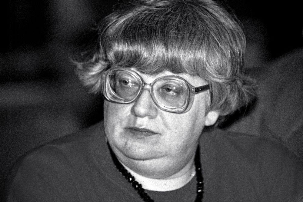 12 июля 2014 года умерла Валерия Новодворская. Ей было лишь 64 года. История запомнит Валерию Ильиничну как политического деятеля, диссидентку, правозащитницу, независимую журналистку, основательницу либеральных партий «Демократический союз» (председатель ЦКС ДС) и «Западный Выбор».