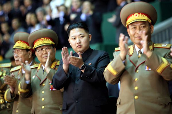 Достоверно о жизни северокорейского лидера известно крайне мало. Эксперты спорят даже о его возрасте: по разным данным товарищ Ким родился либо в 1983, либо в 1984, либо в 1985 годах.
