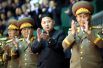 Достоверно о жизни северокорейского лидера известно крайне мало. Эксперты спорят даже о его возрасте: по разным данным товарищ Ким родился либо в 1983, либо в 1984, либо в 1985 годах.