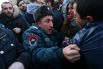 15 января. Армения. Массовые выступления с требованием выдачи армянским правоохранительным органам российского солдата, обвиняемого в убийстве 6 человек, завершились столкновениями с полицией. 