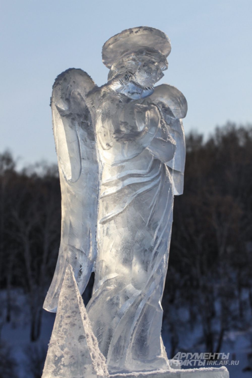 Традиционно иордань украшают скульптуры ангелов.