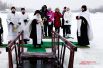 После молитвы, священнослужители приободрили всех православных словами, что после крещенских купаний никто не болеет