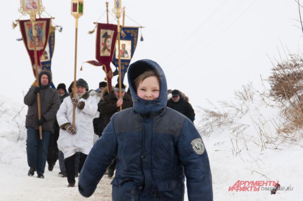 Крестный Крещенский ход в Большекулачье.