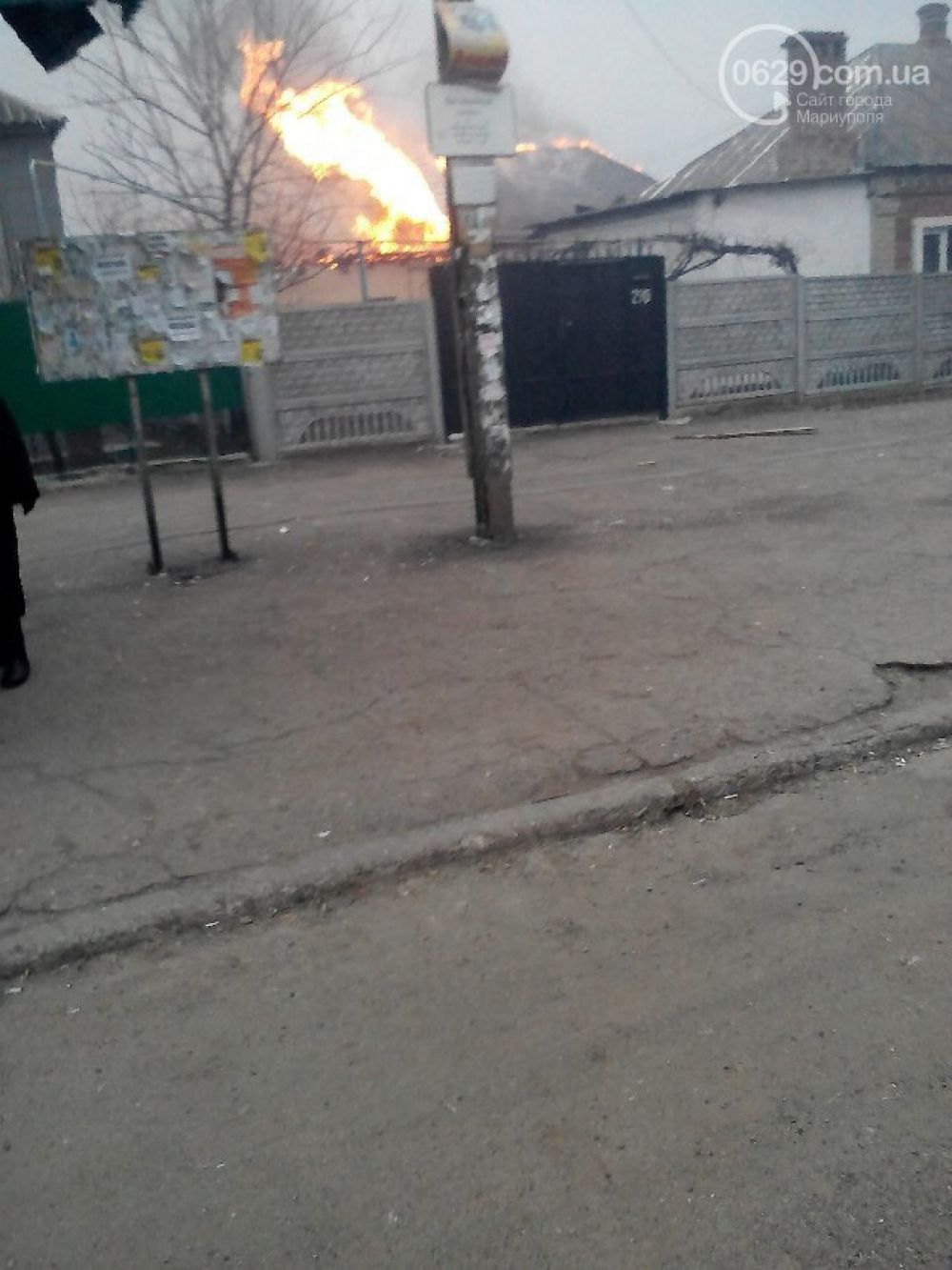 Последствия обстрела в Мариуполе