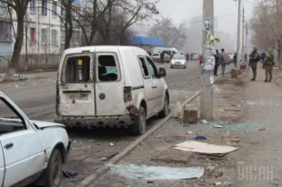 Последствия обстрела в Мариуполе