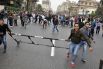 По данным СМИ, в Александрии двое участников акции открыли беспорядочный огонь по прохожим. Один из стрелявших был ликвидирован полицейскими, второй при задержании получил ранения. 