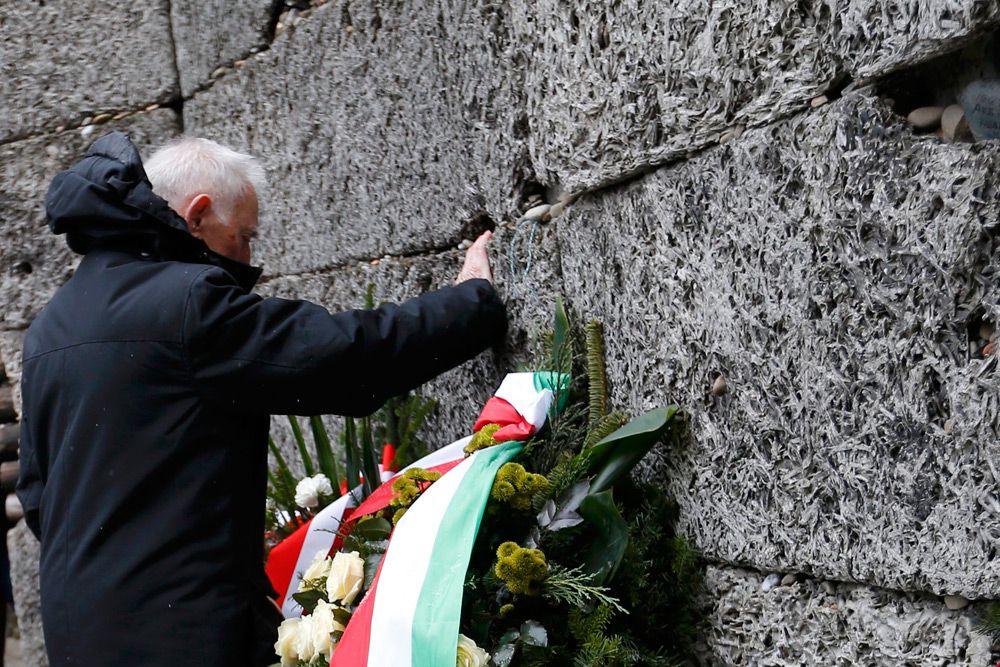 27 января 1945 года около семи тысяч оставшихся в живых узников освободили бойцы 1-го Украинского фронта.