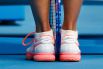 Попадите всего лишь в 9 финалов турниров «Большого шлема» и производители спортивных товаров начнут и вам шить именную обувь.  Мария Шарапова в матче второго круга Australian Open против соотечественницы Александры Пановой.
