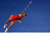 Под мощью ударов Марии пока не устояла ни одна соперница. Мария Шарапова в матче первого круга Australian Open против хорватки Петры Мартич.