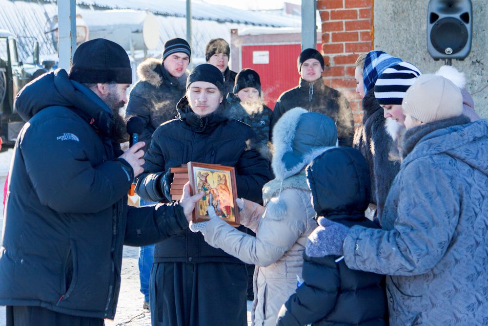 Никто из участников Крещенских семейных стартов не остался без подарков.