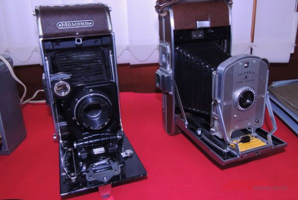 Фотоаппарат «Момент» - аналог «Полароида» и сам «Полароид». 