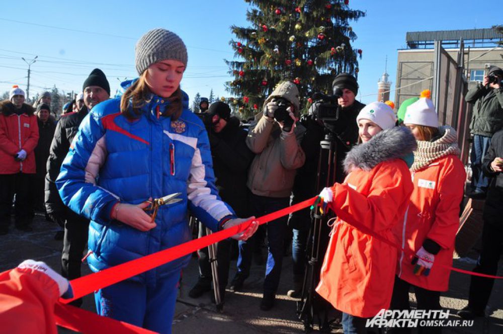В Омске установили автомат, через который можно поделиться теплом.