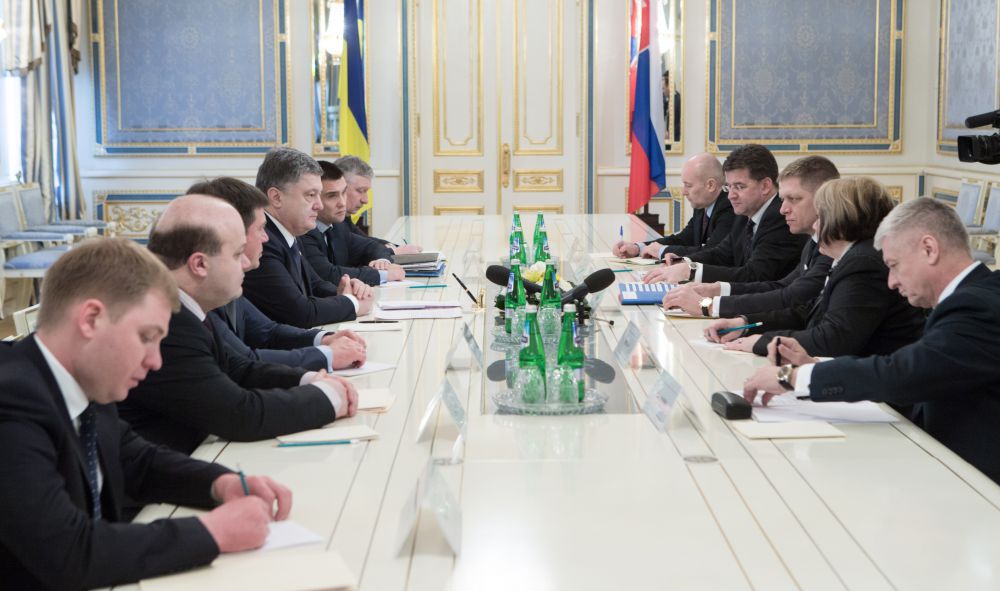 Петр Порошенко провел встречу с премьер-министром Словакии
