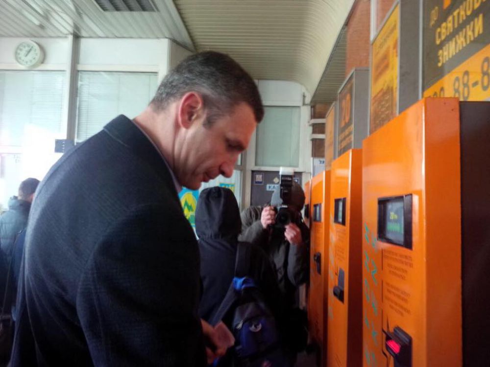 Поездка Виталия Кличко по Киеву