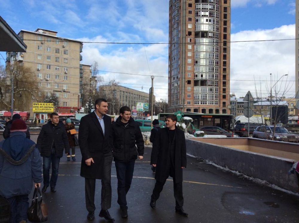 Поездка Виталия Кличко по Киеву