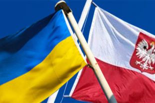 Флаги Украины и Польши