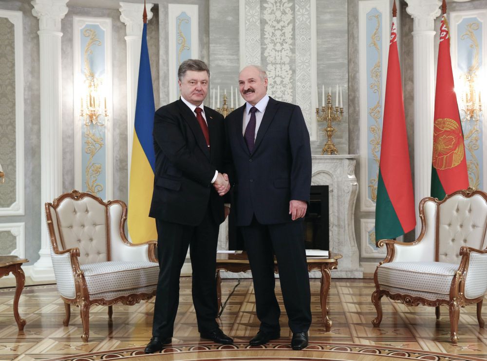 Петр Порошенко и Александр Лукашенко