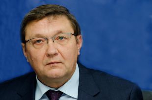 Виктор Суслов