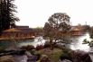 Основатель и гендиректор корпорации Oracle Ларри Эллисон считается одним из самых страстных коллекционеров недвижимости в мире. Свое калифорнийское поместье в японском стиле он построил в 2004 году. На площади почти в 10 га расположились 10 жилых и хозяйственных построек, искусственное озеро, чайны дом, баня и пруд с рыбами. Налог с поместья превышает $70 млн. Цена – $200 млн.