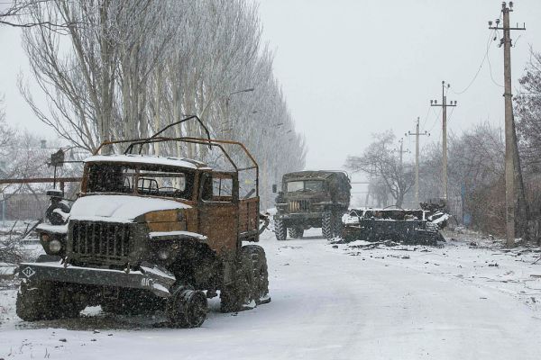 Уничтоженная военная техника в районе Углегорска.