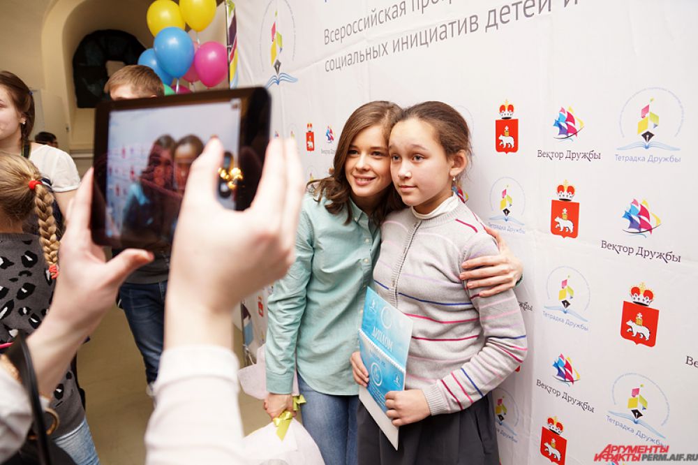 Более получаса длилась фотосессия с пермской актрисой.