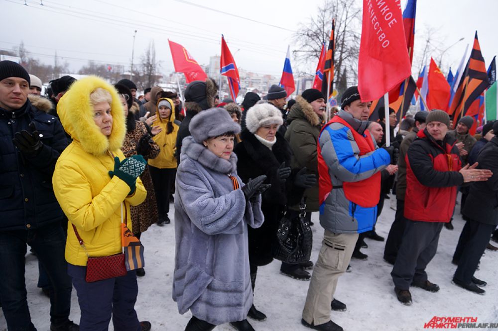 Среди основных лозунгов – «Запад, останови бойню на Донбассе», «Наша страна – наши правила» и другие. Митинг длился около двух часов.