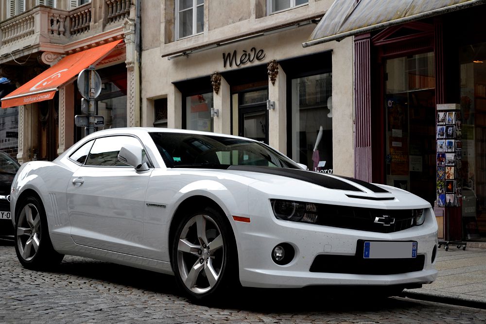 В топ-10 самых опасных автомобилей вошли также спорткар Chevrolet Camaro Coupe.