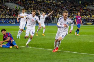 «Стяуа» – «Динамо»