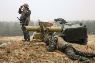 Военные