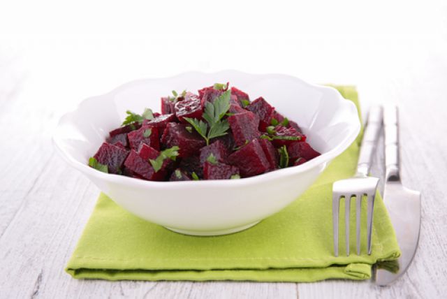 Салат из свеклы и чернослива рецепт – Европейская кухня: Салаты. «Еда»