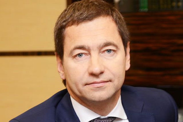 Анатолий Песенников.