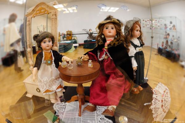Куклы французской фирмы «Тете Жюмо». 1890 г.