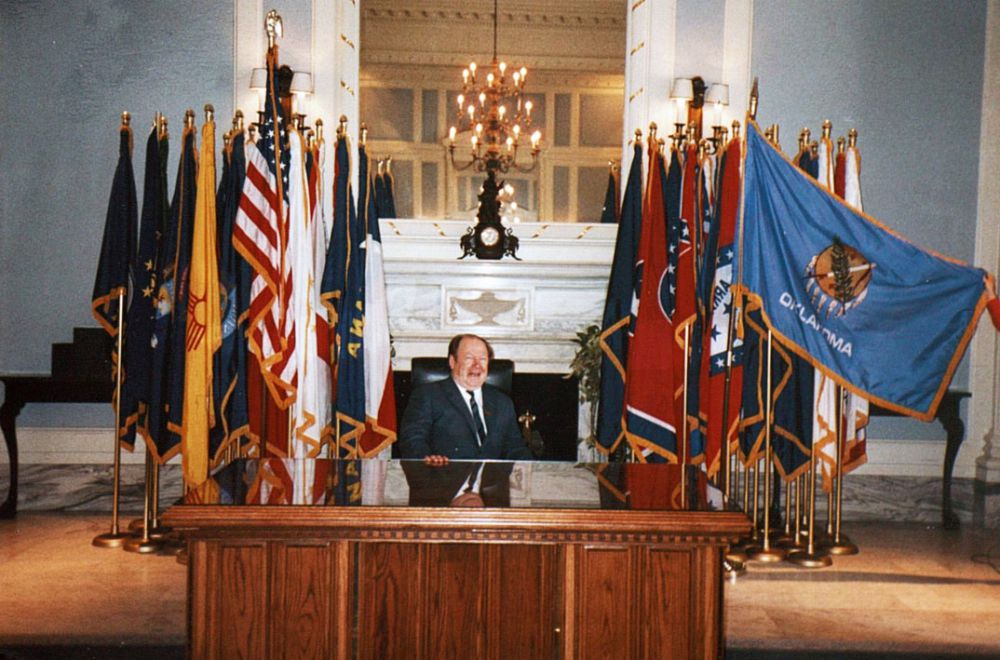Во время выступления на расширенном заседании ООН, Нью-Йорк, 1992 г.