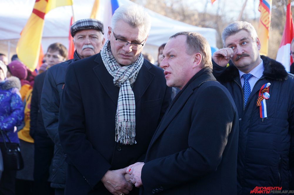 Пермские чиновники не обошли стороной патриотическую акцию.