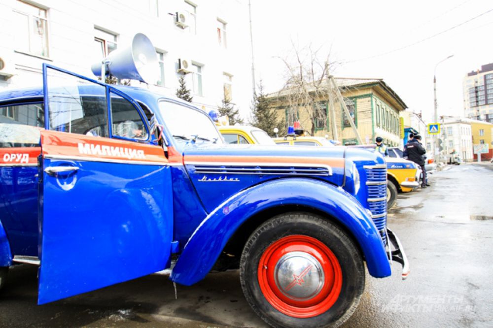 Москвич 50-х годов неизменно вызывает восторг у публики.