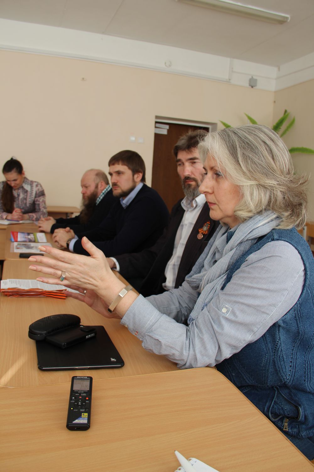 Председатель регионального отделения общества "Знание" Татьяна Кириллова - делится знаниями по истории России.
