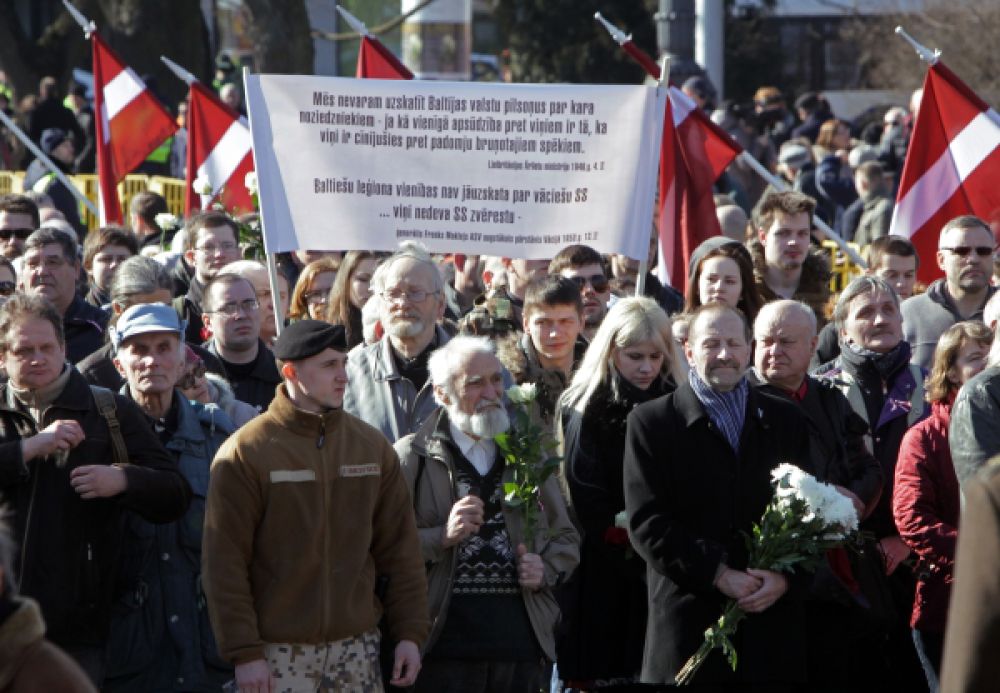16 марта. Марш бывших эсэсовцев в Риге.