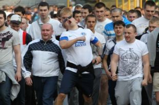 счастливые фанаты Днепра
