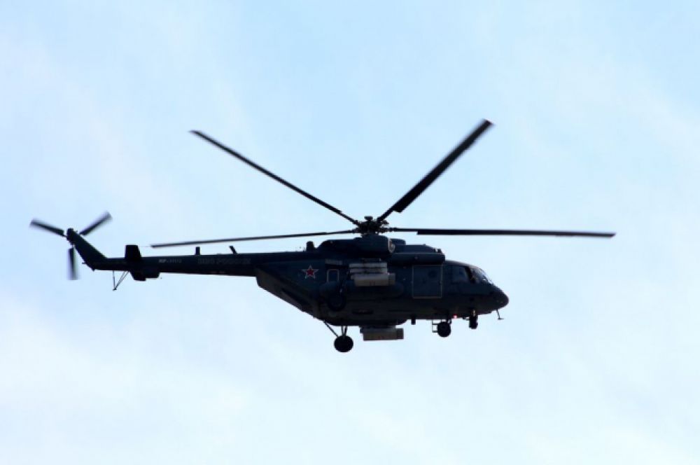 В авиашоу участвовали вертолеты Ми-8 АМТШ «Терминатор», а также Ми-28Н «Ночной охотник», который производится в Ростове.