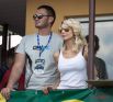 Любил проводить время со звездами шоу-бизнеса