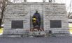 В 2007 году в Эстонии правительство приняло решение демонтировать памятник воину-освободителю – Бронзового солдата, стоявшего на одной из таллиннских площадей. Через три дня после демонтажа памятник был перенесен и установлен на Таллинском военном кладбище.