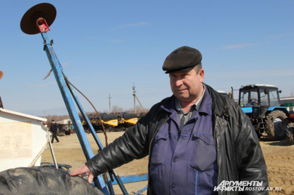 Пётр Александрович Щусь работает в поле уже 47 лет.